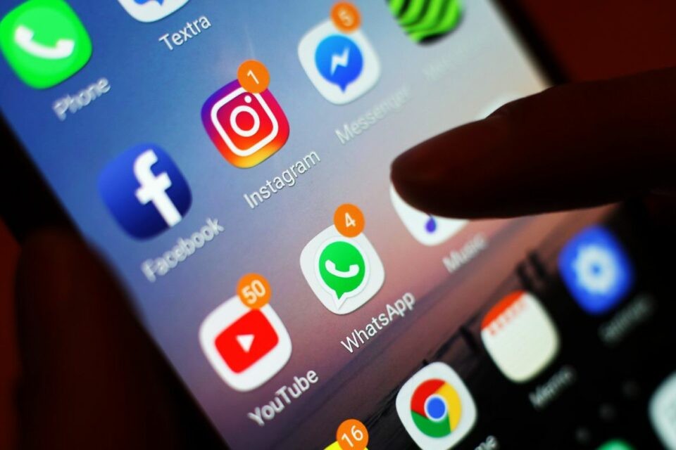 Fora do ar: O que se sabe até agora sobre a instabilidade no Whatsapp, Facebook e Instagram
