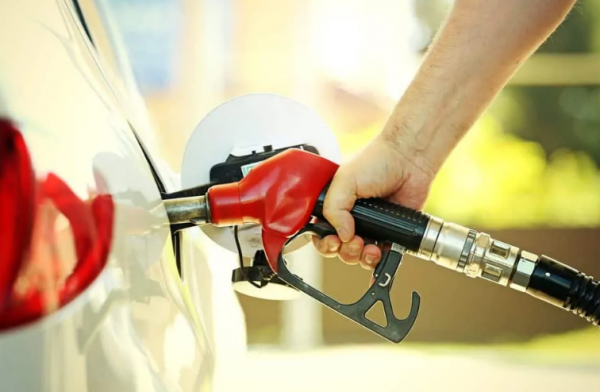 Gasolina fecha setembro a R$ 6,309 e tem alta de 57,33% desde maio, diz ValeCard