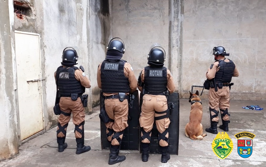 Força tarefa cumpre mandados em cadeias da região contra criminosos ligados ao PCC