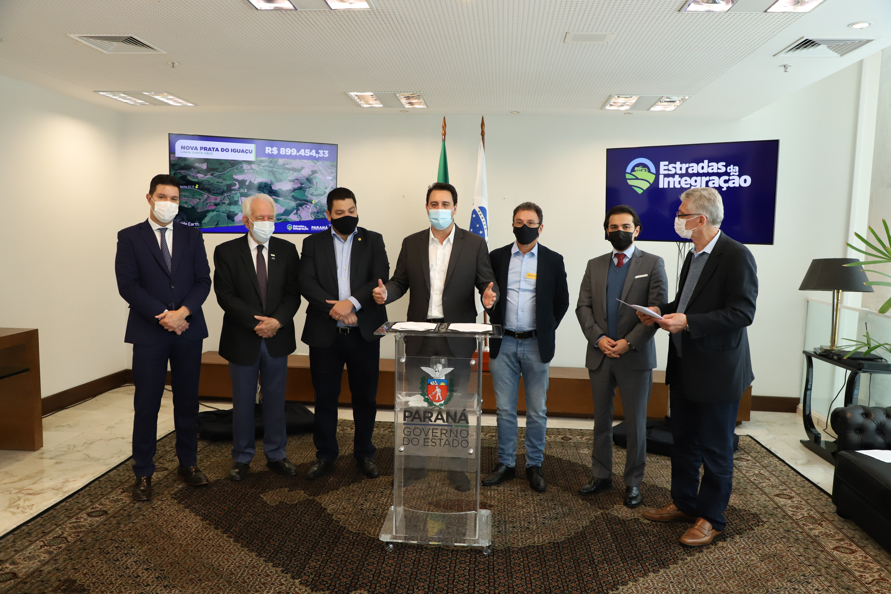 Governo libera recursos para pavimentação rural em Santana do Itararé, Ibaiti e Ribeirão Claro