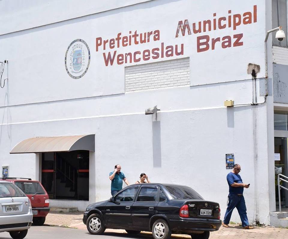 Wenceslau Braz melhora sua nota no ranking de transparência da vacinação do TCE