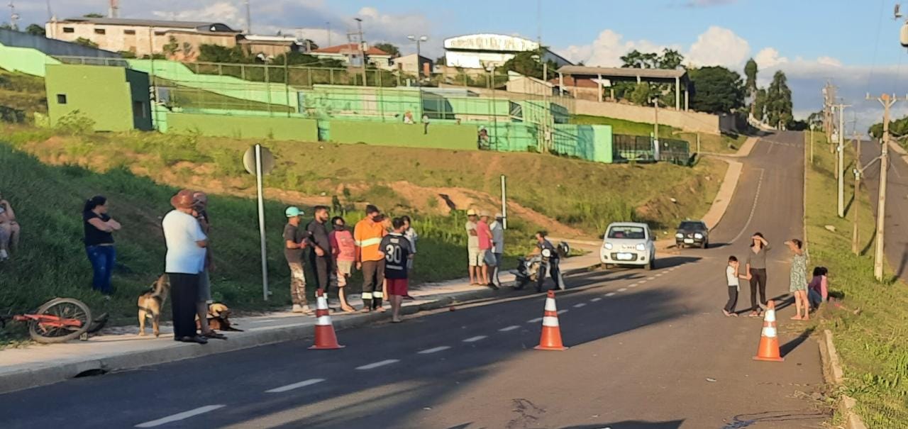 Ciclista é atingido por carro e morre em Arapoti; motorista fugiu do local