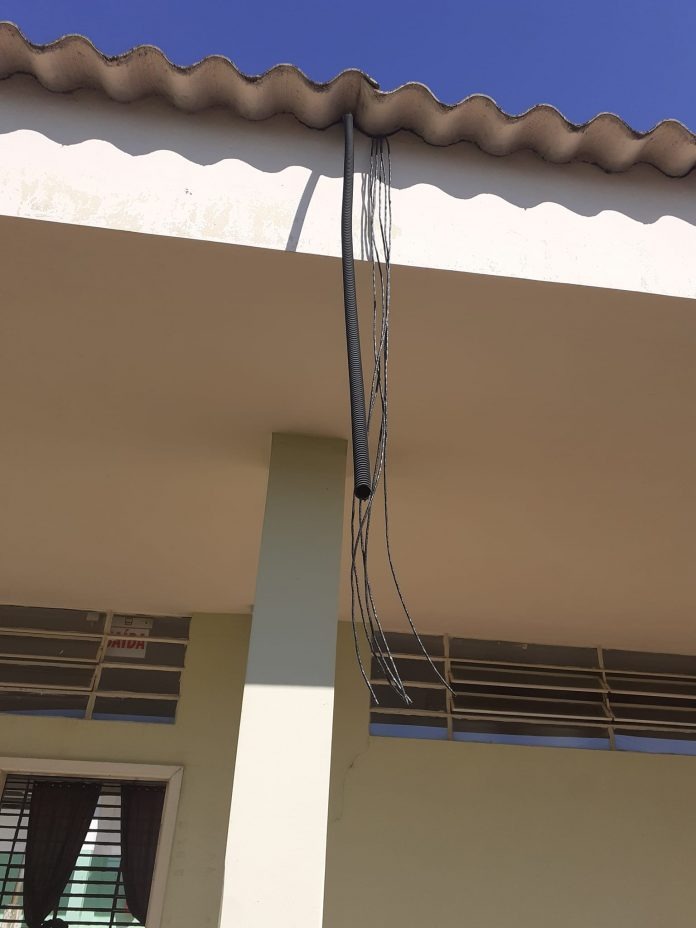 Criminosos furtam fiação elétrica de escola municipal em Arapoti