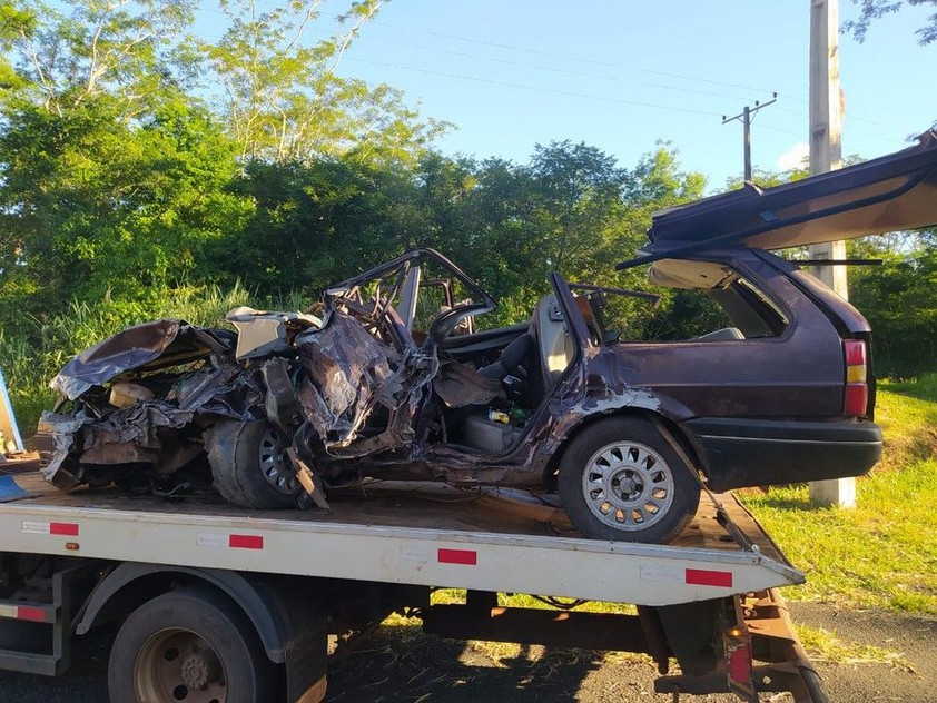 Colisão entre veículos deixa cinco feridos na PR-160 em Cornélio Procópio