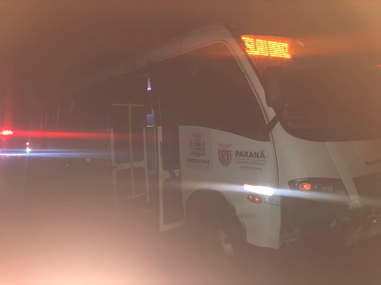 Ônibus da Saúde de Wenceslau Braz se envolve em acidente na PR-422