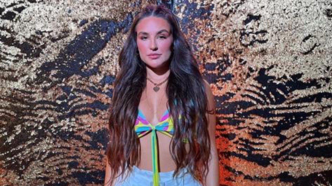 Kéfera é chamada de 'bissexual de Taubaté' e se irrita: 