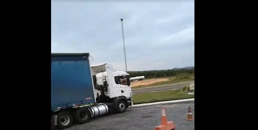 Motorista é encontrado morto dentro de caminhão em posto de Jaguariaíva