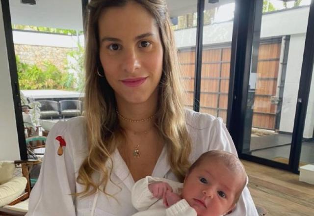 Influenciadora digital denuncia xingamentos de médico durante parto