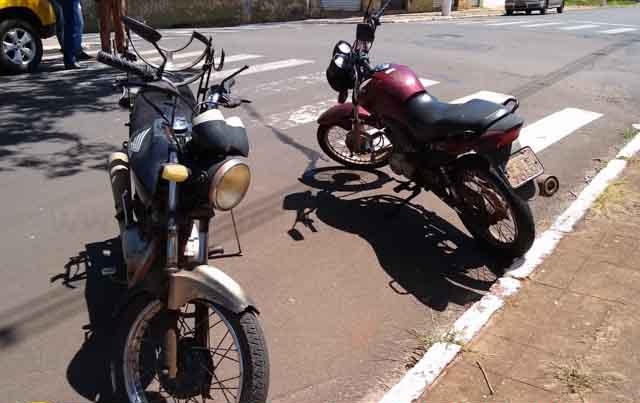Colisão entre motos deixa dois feridos em Jacarezinho