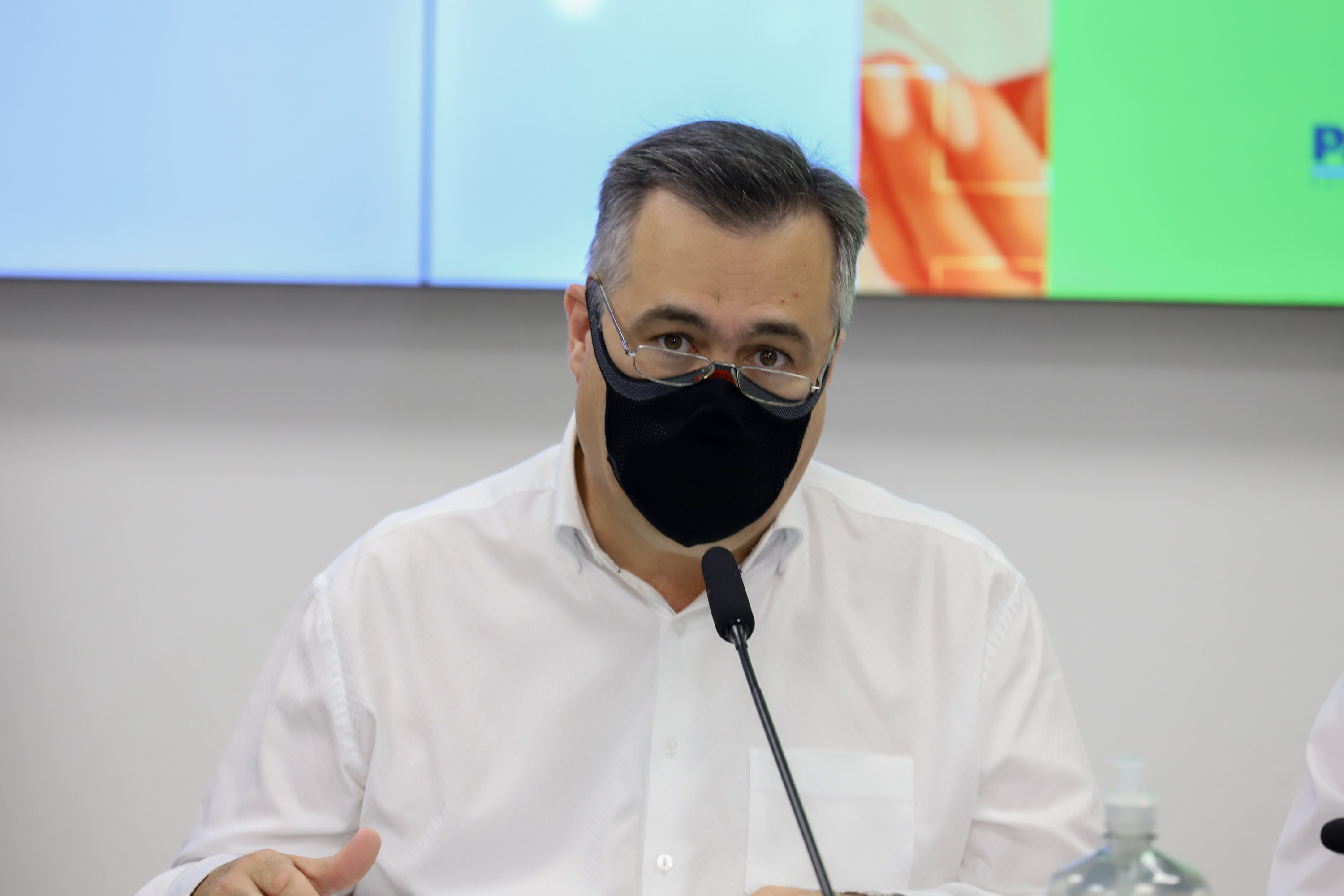 Paraná segue Ministério da Saúde e recomenda isolamento de sete dias para positivados