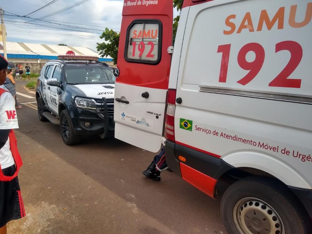 Jovem de 22 anos é morto com facada no peito em Jacarezinho