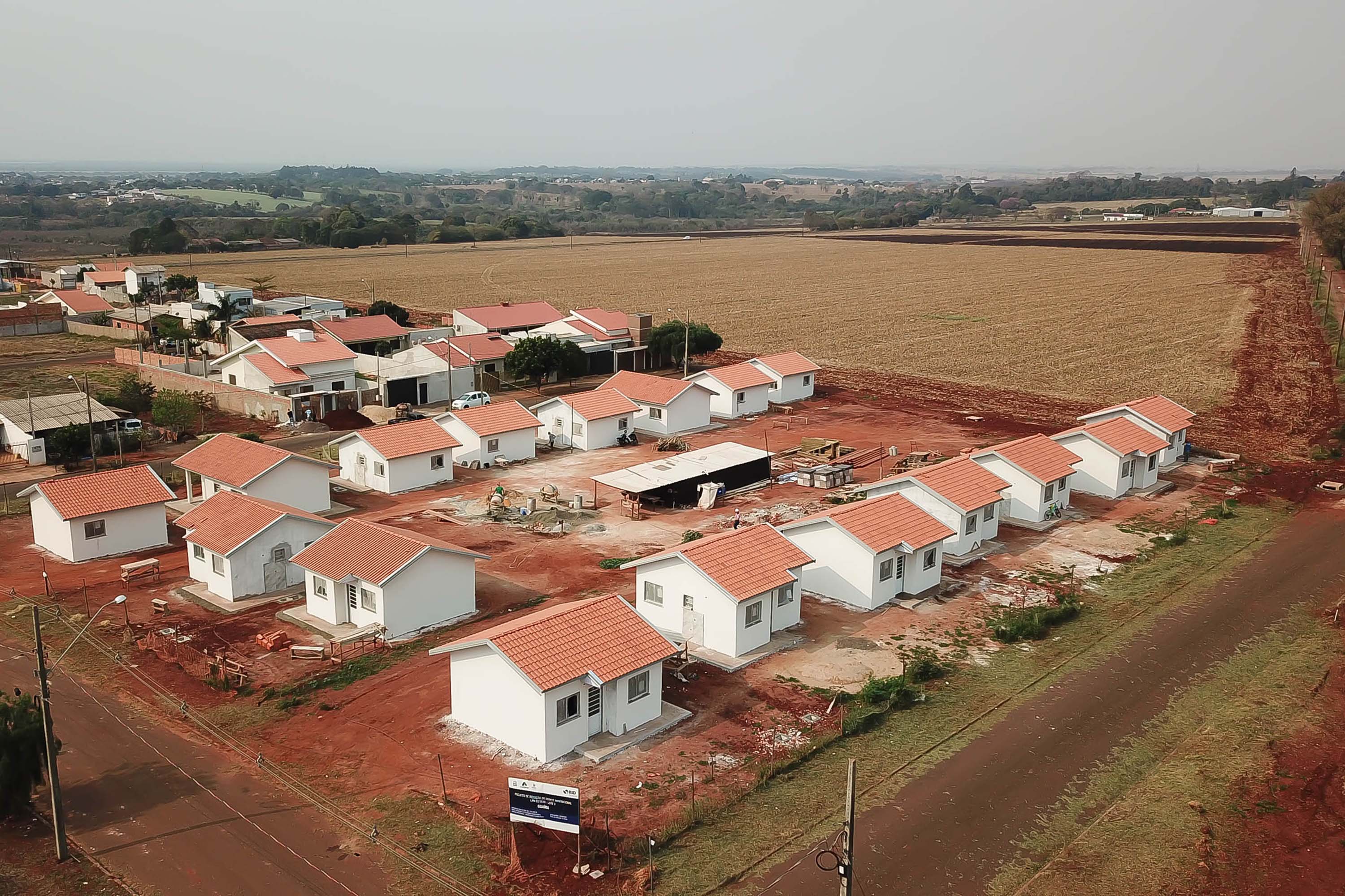 Governo do Estado garante construção imóveis em 12 municípios da Região