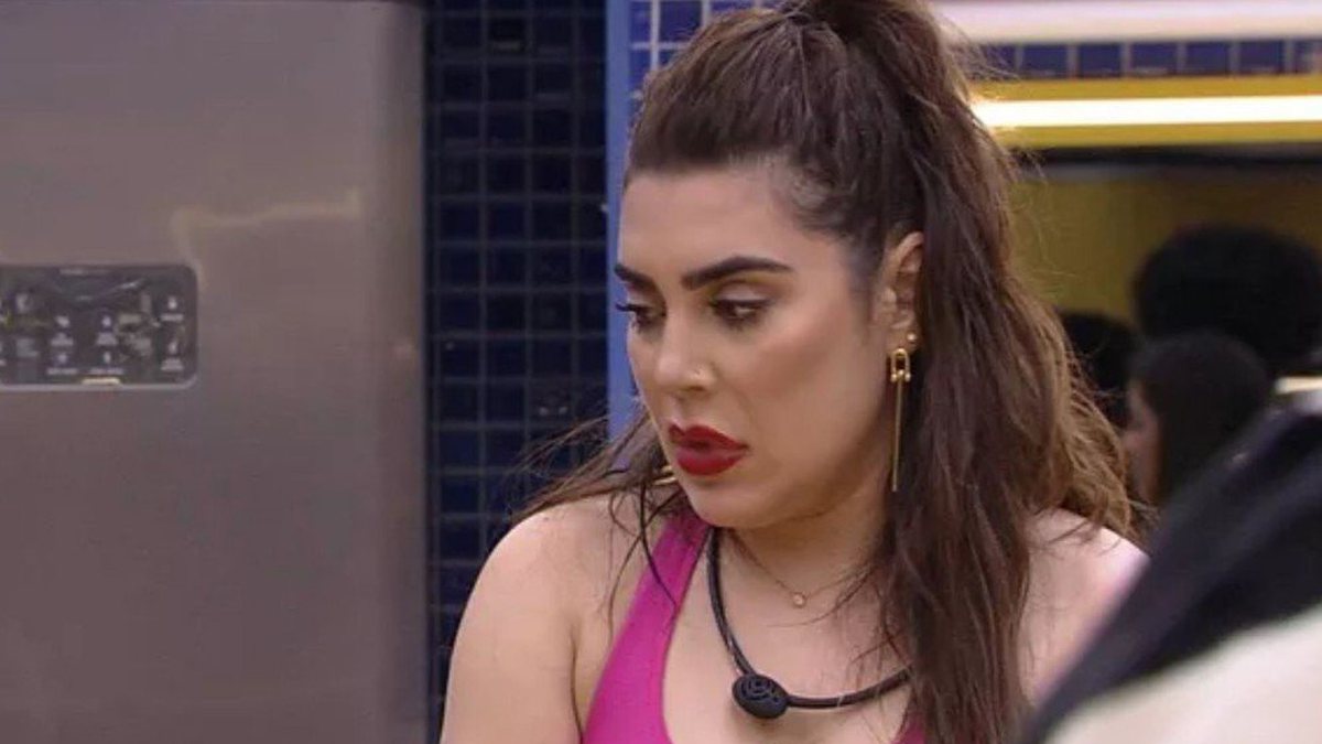 Naiara Azevedo teria entrado no 'BBB 22' com dívida de mais de R$ 4 milhões e pode ter bens penhorados
