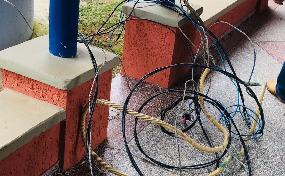 Vândalos roubam patrimônios públicos e dão prejuízos de mais de 500 mil para o município de Pinhalão