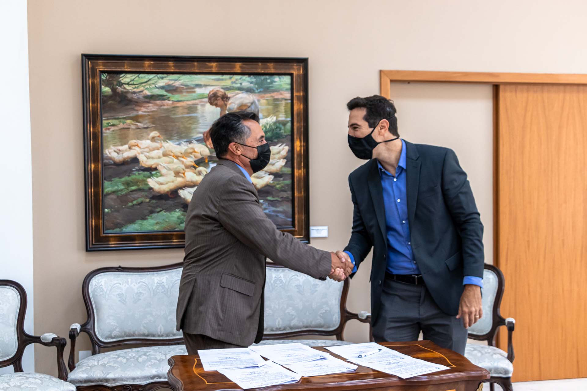 Colégios estaduais receberão computadores do Tribunal de Justiça do Paraná