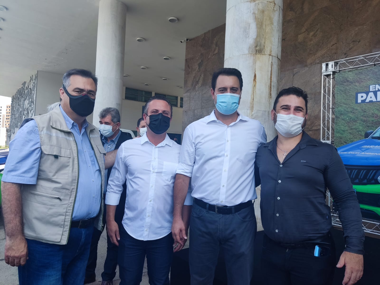 19ª Regional de Saúde de Jacarezinho recebe caminhonetes para Vigilância Ambiental