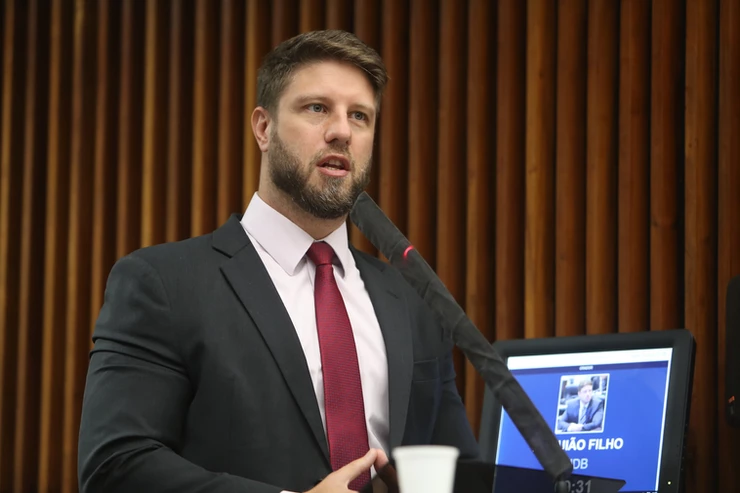 Requião Filho cobra tramitação de projetos mais urgentes para o Paraná