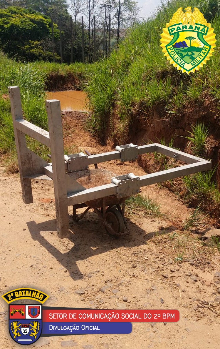 Homem é preso após furtar peça de inox e fugir com carrinho de mão