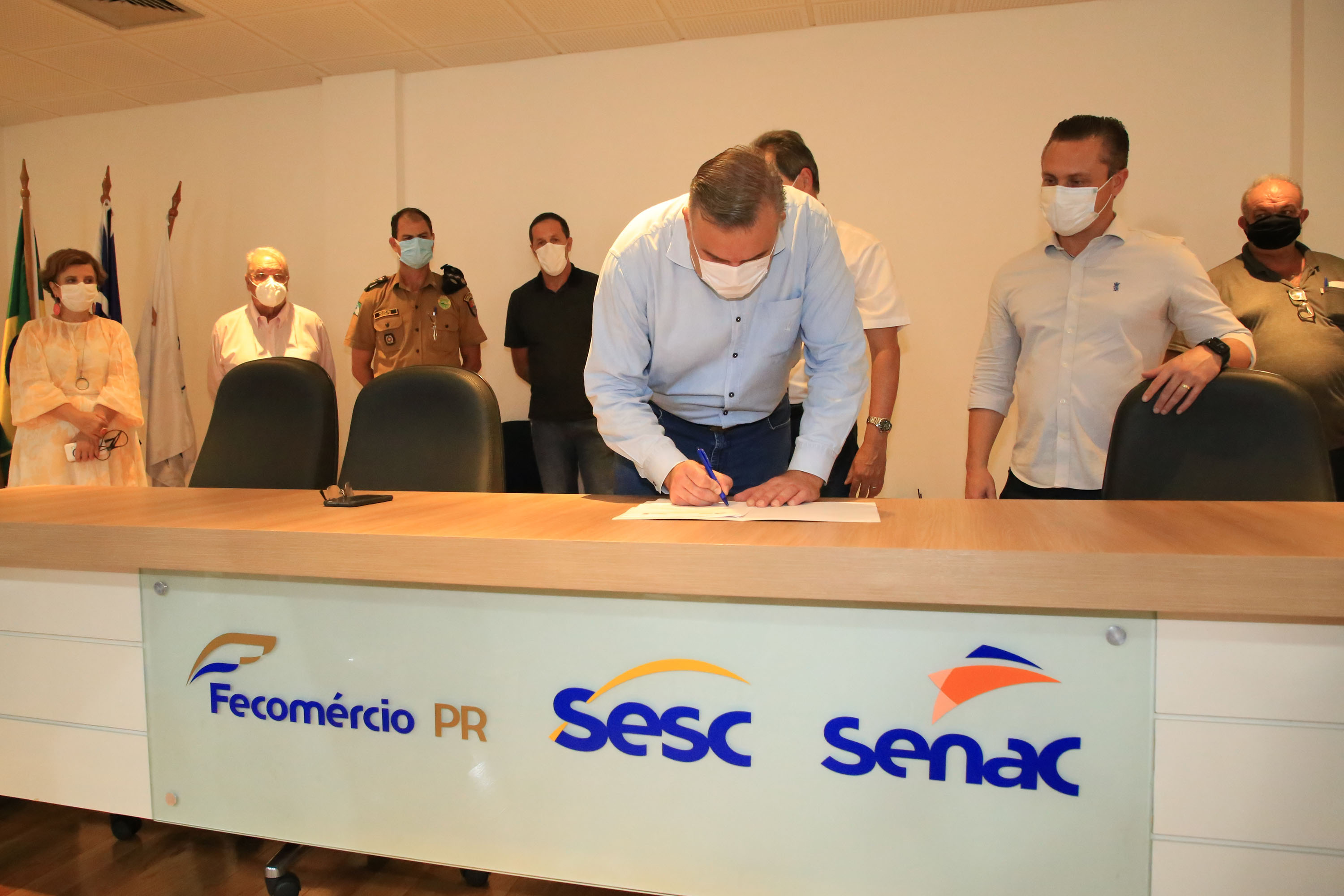 Governo leva ao Norte Pioneiro programa para preencher vagas qualificadas