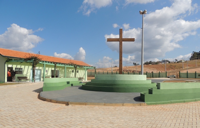 Prefeitura de Jaguariaíva abre licitação para alienação de lotes do Cemitério Parque da Saudade