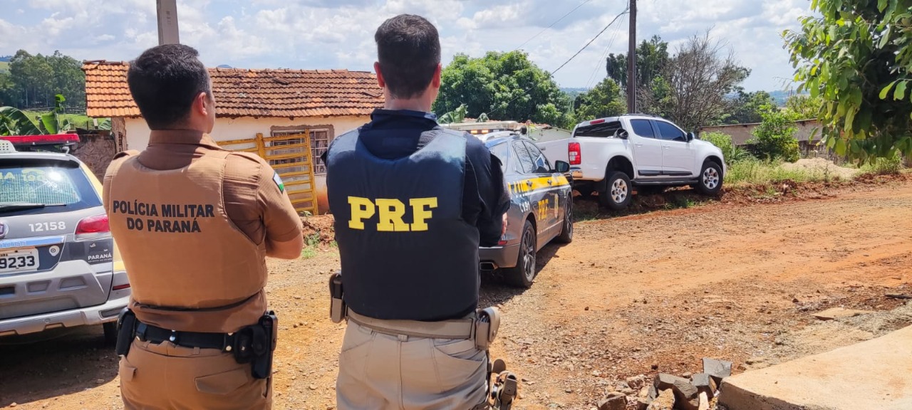 PRF e PM apreender mais de 100 kg de maconha em Japira