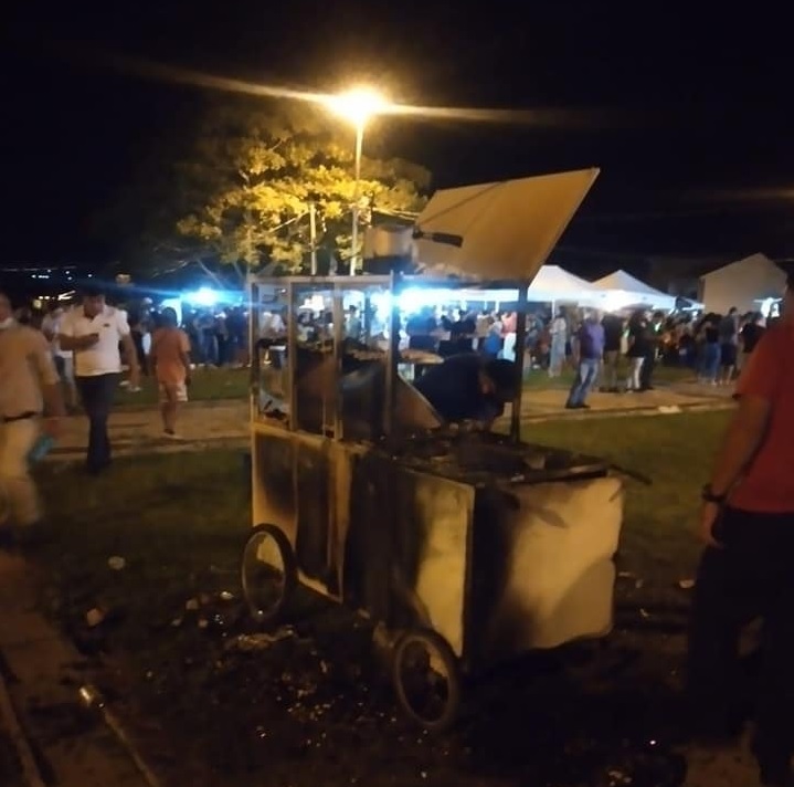 Comunidade se une para ajudar pipoqueiro que perdeu carrinho em Siqueira Campos