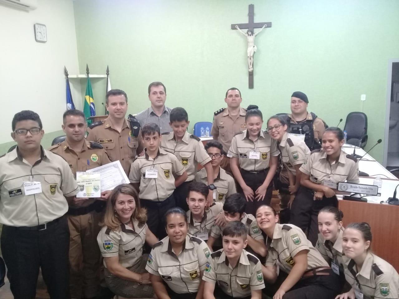 PM’s responsáveis por programa social são homenageados pela câmara de vereadores