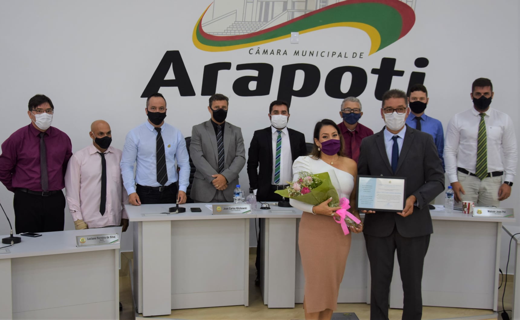 Promotora de Justiça Kele Bahena é homenageada na Câmara de Arapoti