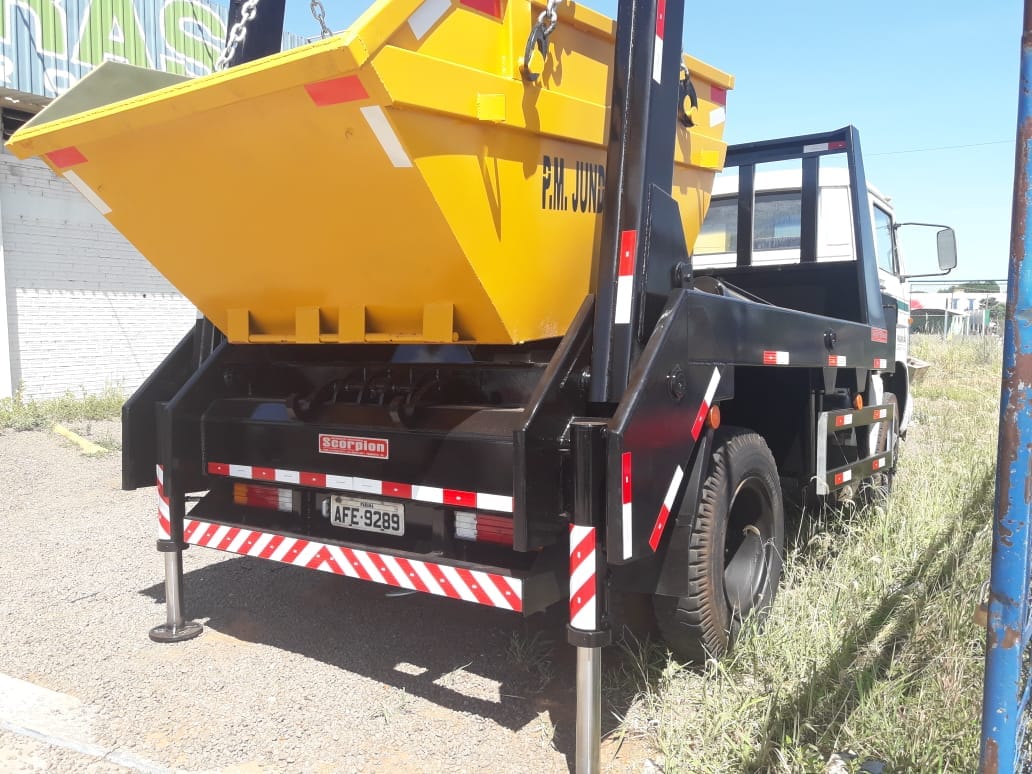 Prefeitura de Jundiaí do Sul orienta população para manter a cidade limpa