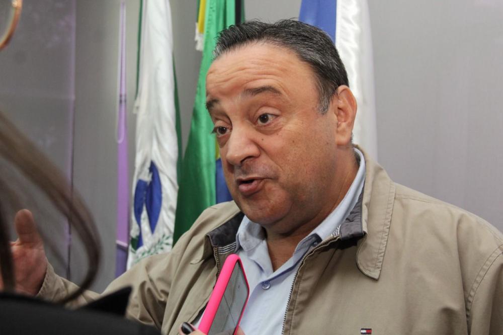 Hussein Bakri destaca atuação na liderança do governo