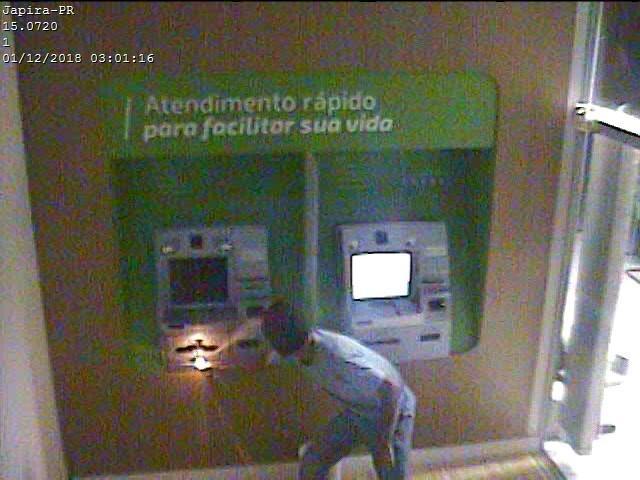 Quadrilha volta a agir na região e explode agência do Sicredi
