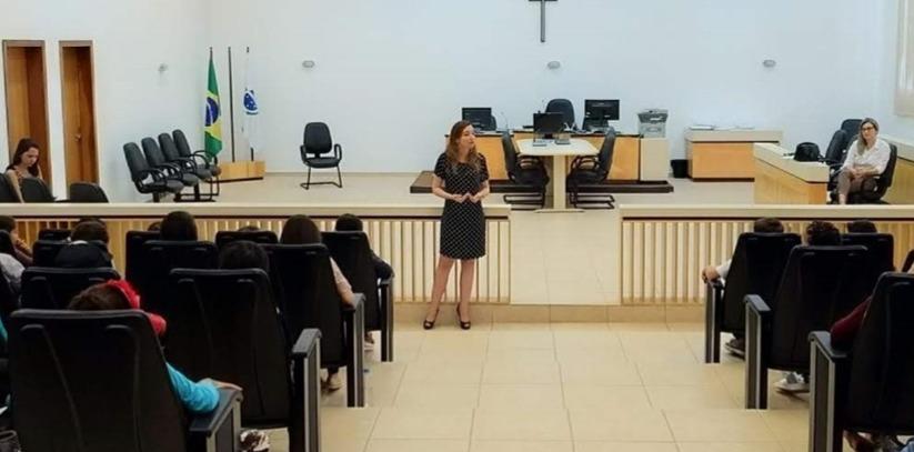 Projeto Justiça e Cidadania se Aprendem na Escola premia alunos em Ibaiti