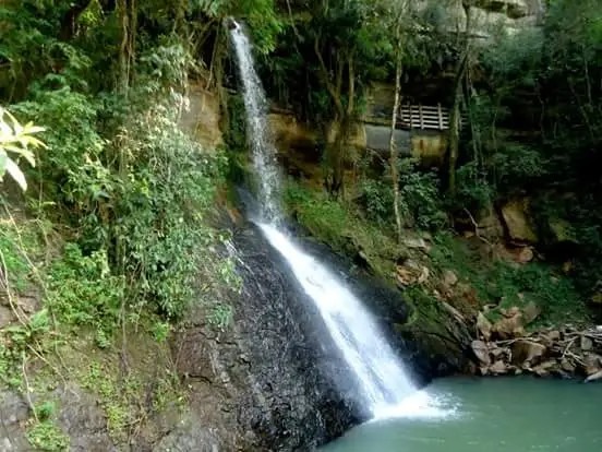 Mulher de 49 anos é encontrada morta na cachoeira do Parque Mina Velha 
