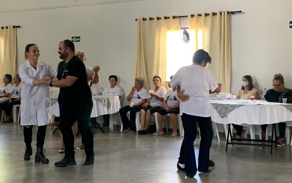 Wenceslau Braz promove “Baile da Imunização”