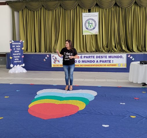 Prefeitura de Jaguariaíva desenvolve projeto “Conectando Famílias dos Alunos com TEA”
