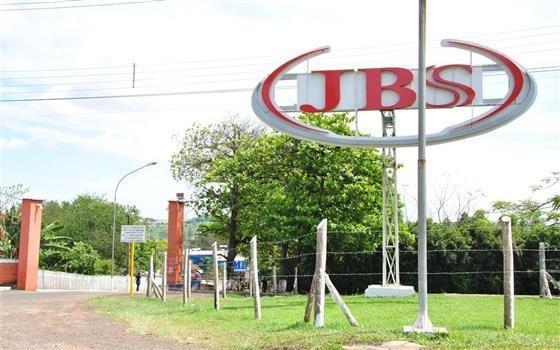 Vigilante prende suspeito tentando furtar equipamentos da JBS em Jacarezinho