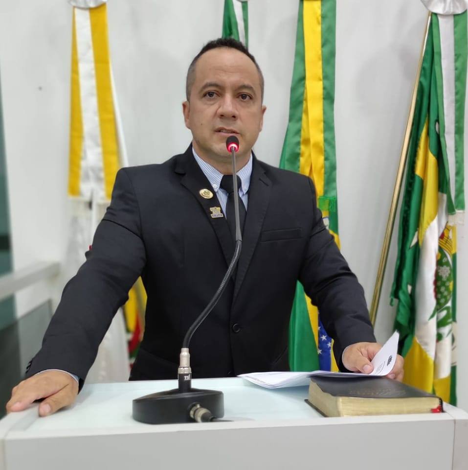 Vereador de Arapoti pede que prefeitura respeite os vereadores e a população