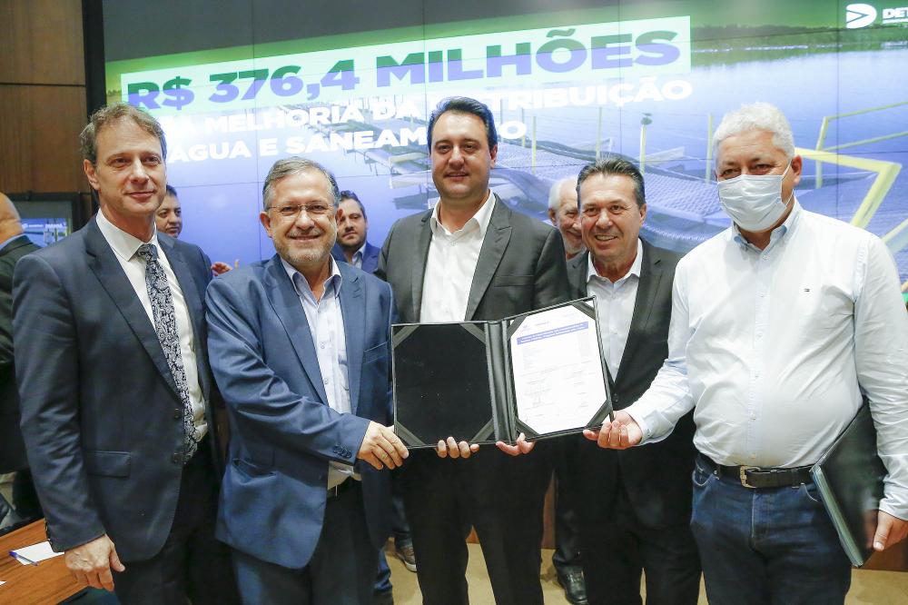 Governador autoriza investimentos da Sanepar que incluem cidade do Norte Pioneiro