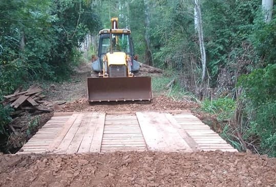 Jundiaí do Sul realiza obras de recuperação nas estradas rurais
