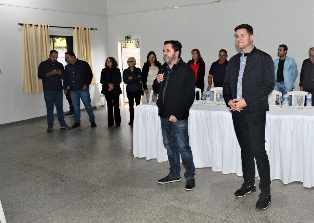 Guto Silva visita Wenceslau Braz durante agenda no Norte Pioneiro 