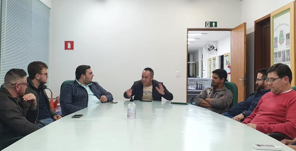 Felipe Francischini se reúne com Vavá e demais lideranças políticas em Arapoti