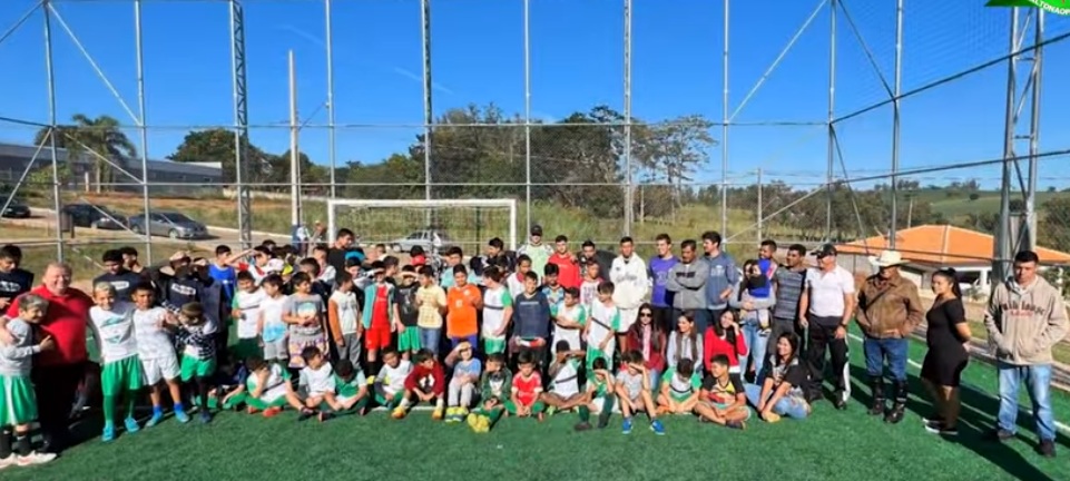 Paulinho exalta trabalho desenvolvido pela escolinha de futebol de Salto do Itararé
