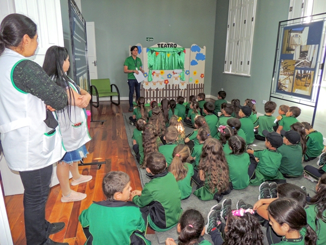 Crianças da rede municipal de ensino de Jaguariaíva participam de projeto de incentivo à leitura