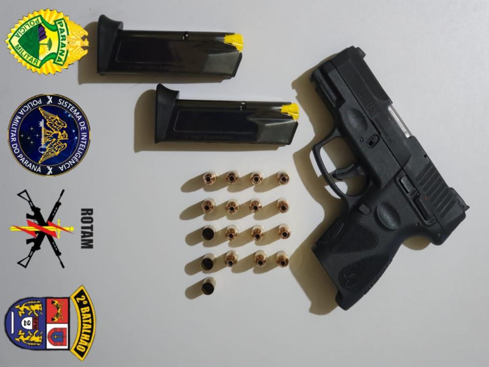 Mulher bêbada dá uns tiros de pistola, ameaça policiais e acaba presa em Jacarezinho