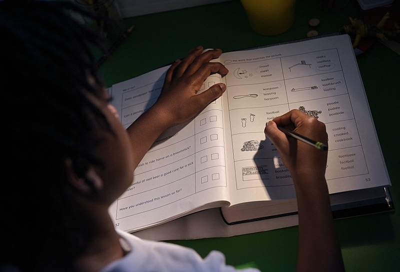 Câmara aprova MP que regulamenta ensino domiciliar