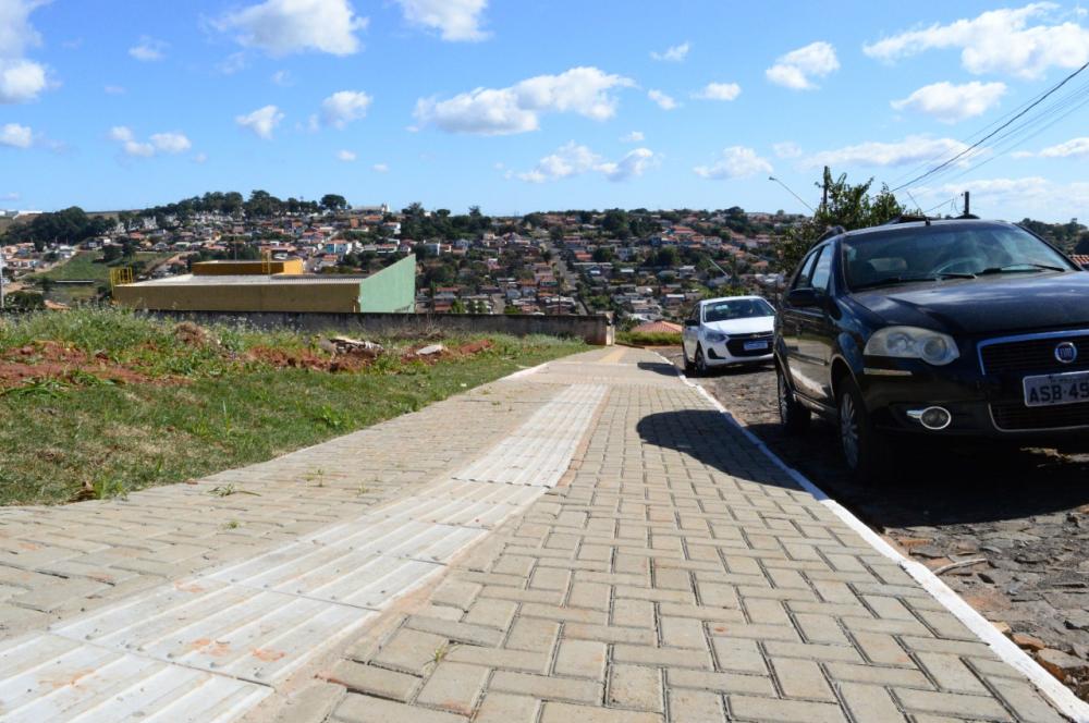 Prefeitura entrega calçamento no bairro Jardim Bela Vista em Wenceslau Braz