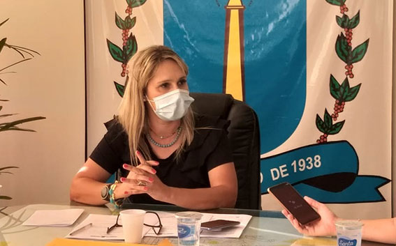 Vice-prefeita da região é denunciada por usurpação de função pública