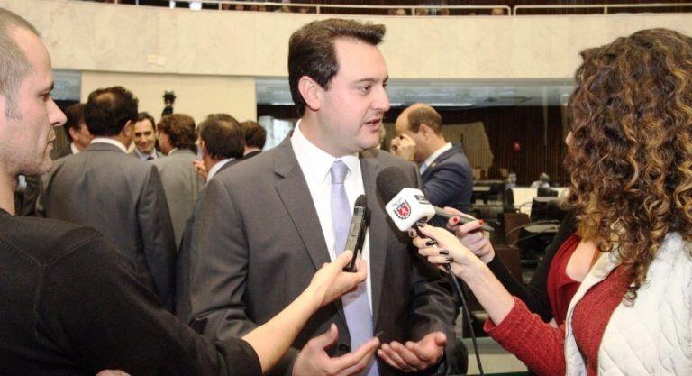 Ratinho Junior propõe corte em verba da Assembleia e fim do ´checão´