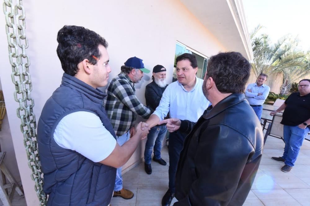 Sandro Alex confirma novo ônibus escolar e R$ 3,5 milhões para Wenceslau Braz