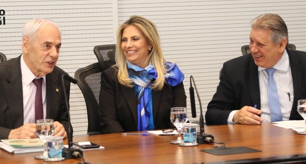 Equipe de Cida garante que deixará governo com dinheiro em caixa para Ratinho Jr